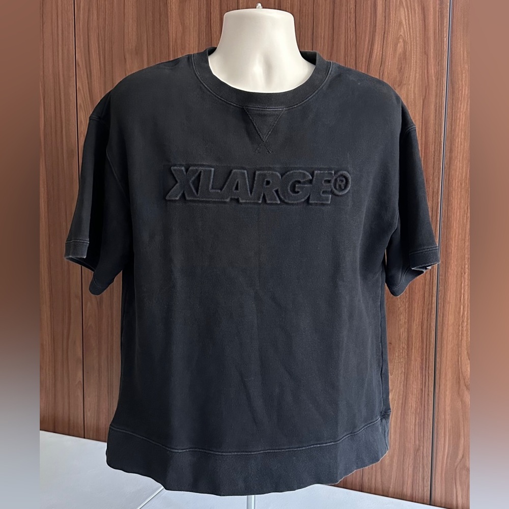 Black Dimensional Text Short Sleeve Sweatshirt Size Medium